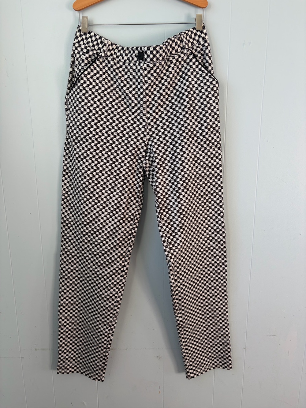 Betabrand Catstooth Print
Dress Pant Stretch Yoga Pants Womens
Straight Leg L